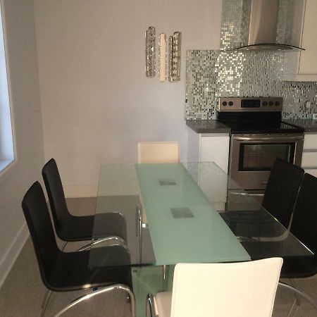 Luxury Two Story Villa Unit A 라발 외부 사진