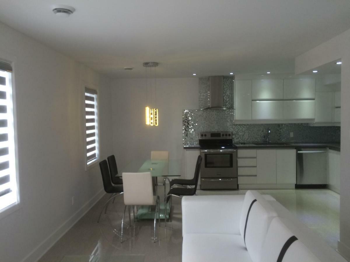 Luxury Two Story Villa Unit A 라발 외부 사진