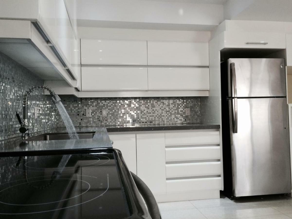 Luxury Two Story Villa Unit A 라발 외부 사진