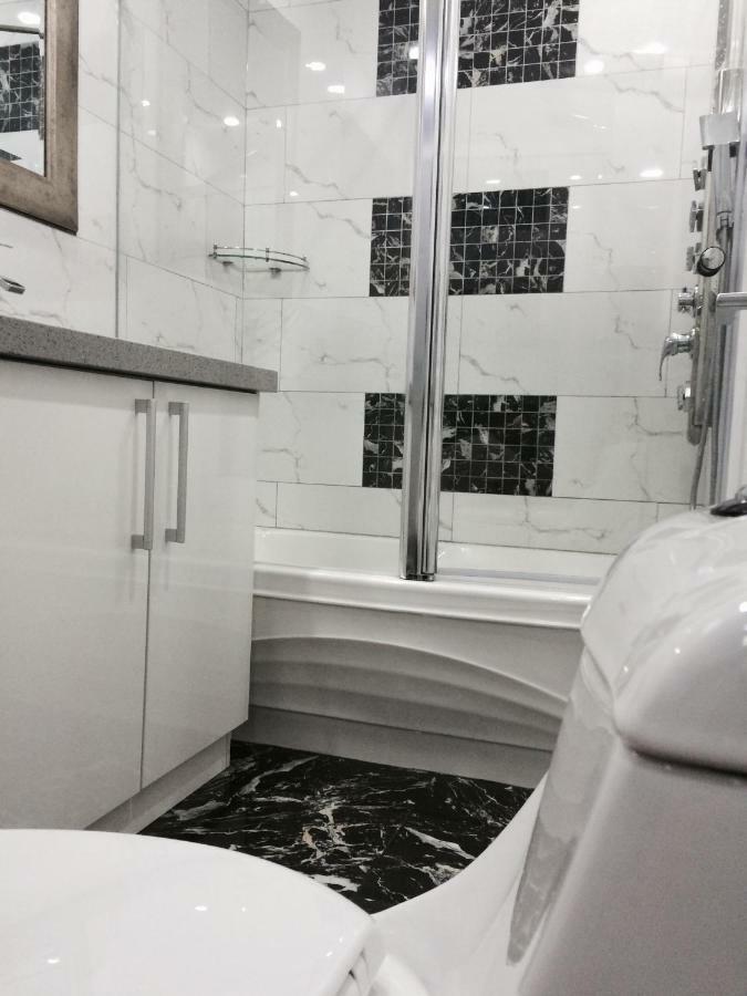 Luxury Two Story Villa Unit A 라발 외부 사진